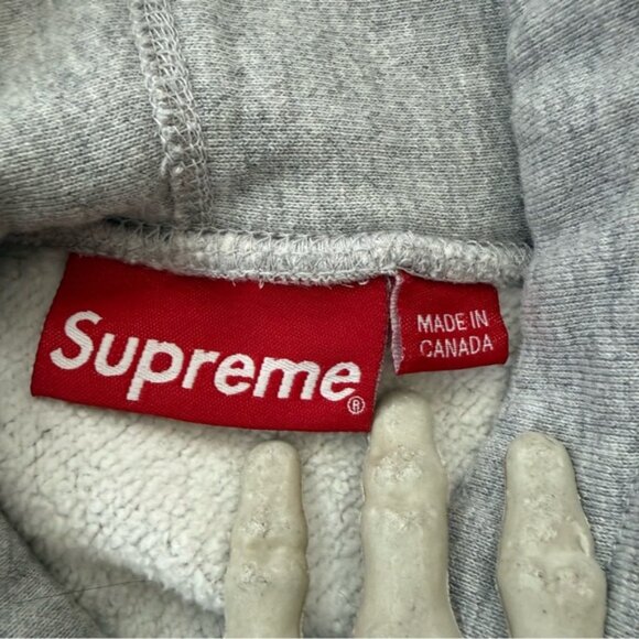 Supreme Limited Edition Box Logo Heather Gray Hoodie Made in Canada ~ Size M - Picture 10 of 10